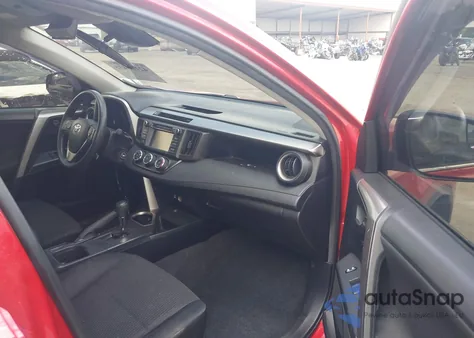 2017 Toyota Rav4 Le z USA, uszkodzony, nr VIN JTMZFREV7HJ115991